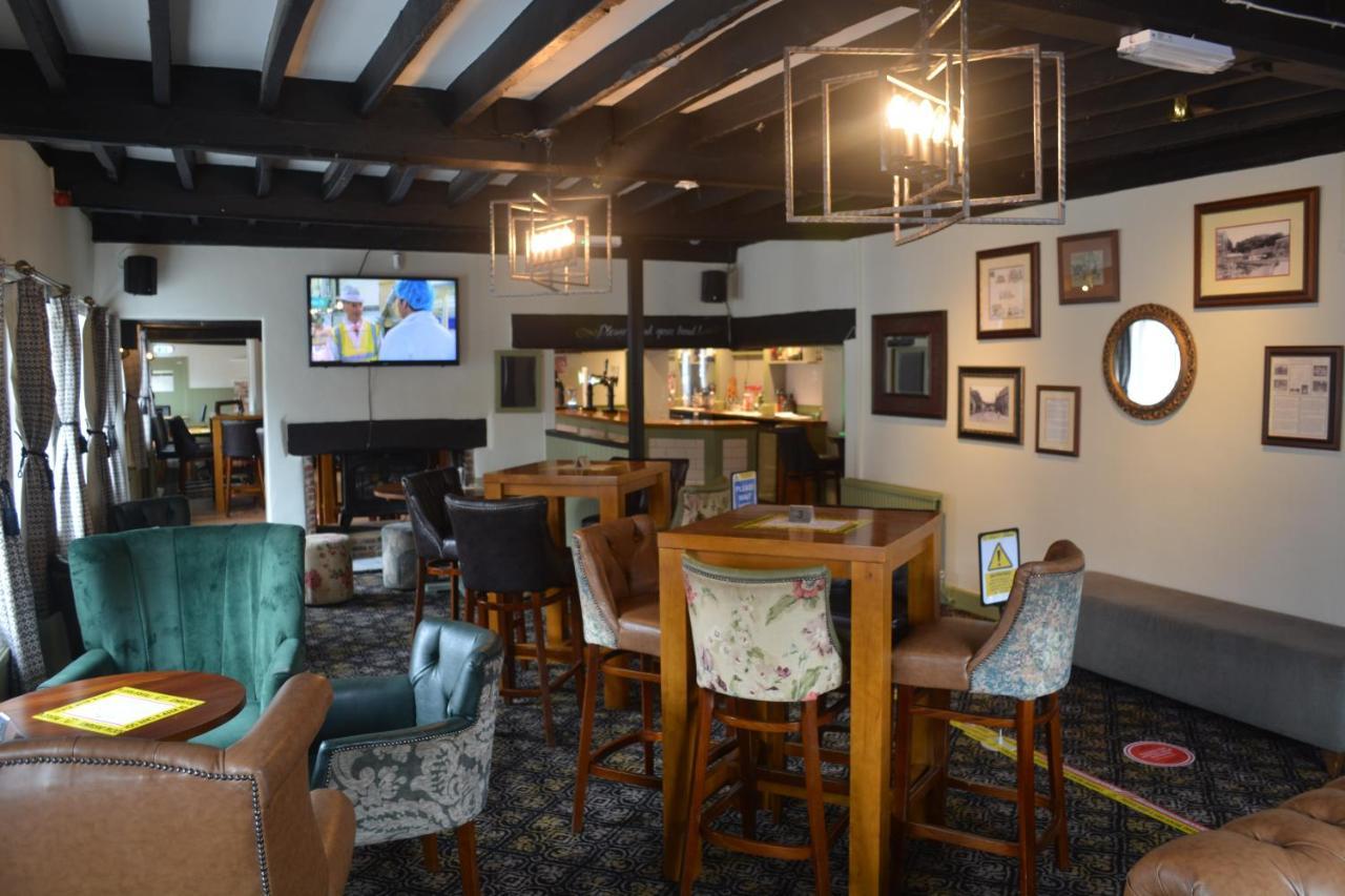 The Bull Hotel 다운턴 외부 사진